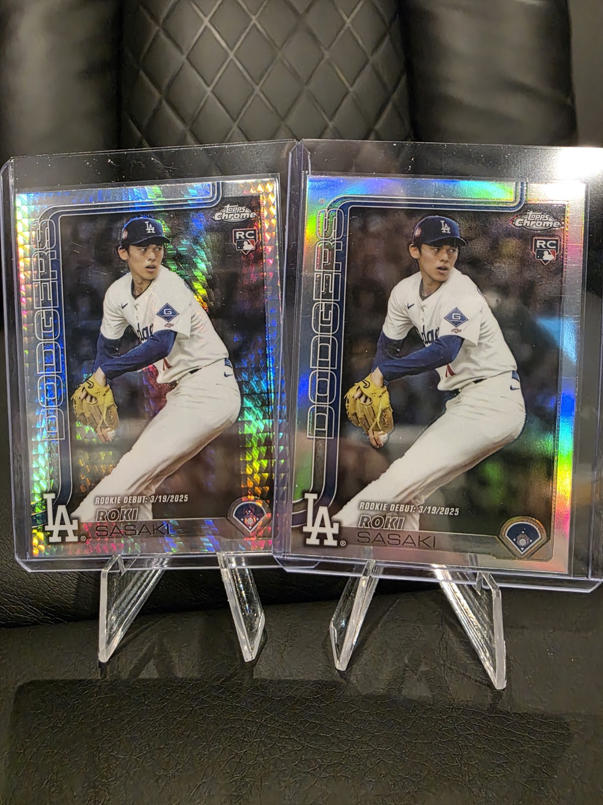 2025 Topps Chrome Update #USC73 Roki Sasaki Refractor & Prism Refractor (RCs)