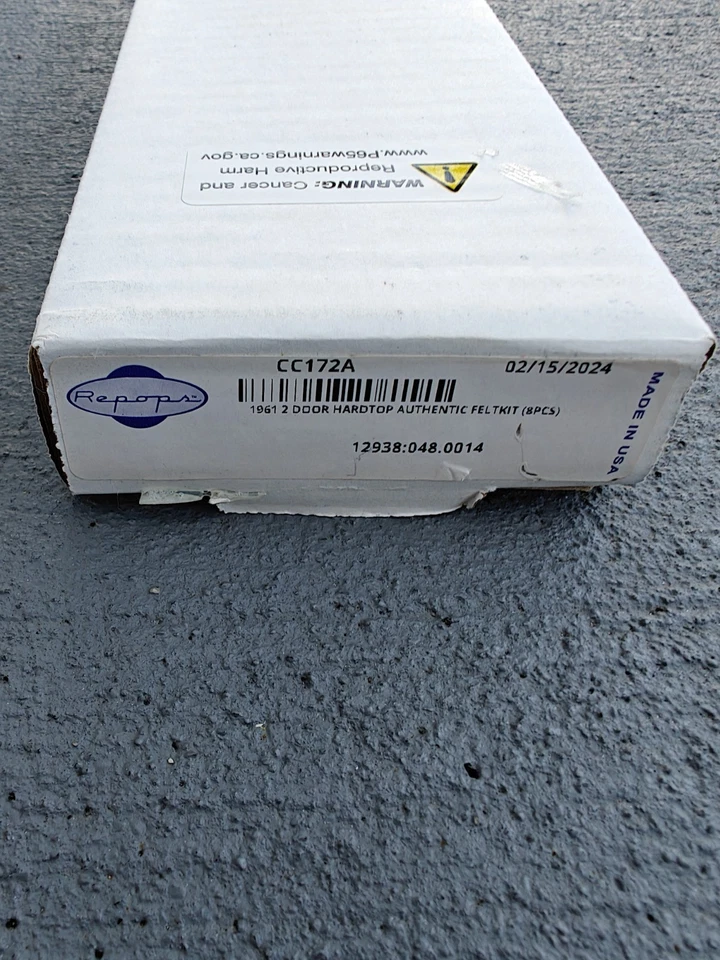 1961 Cadillac Deville 2D Hardtop Door Window Felt Fuzzies Rubber Seal 8 Pc Kit  - Image 2 of 4