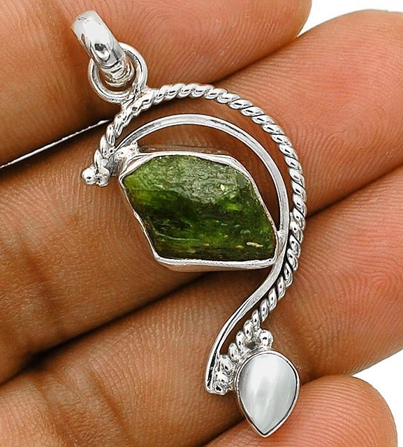 Natural Rough Peridot & Pearl 925 Solid Sterling Silver Pendant Jewelry