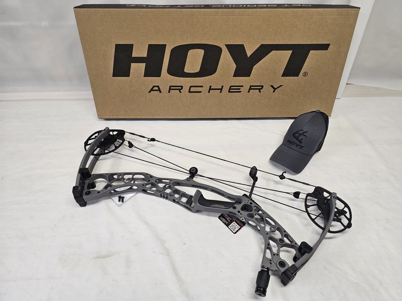 Hoyt AX-2 29 60 - 70lbs/25" - 30"/Tombstone