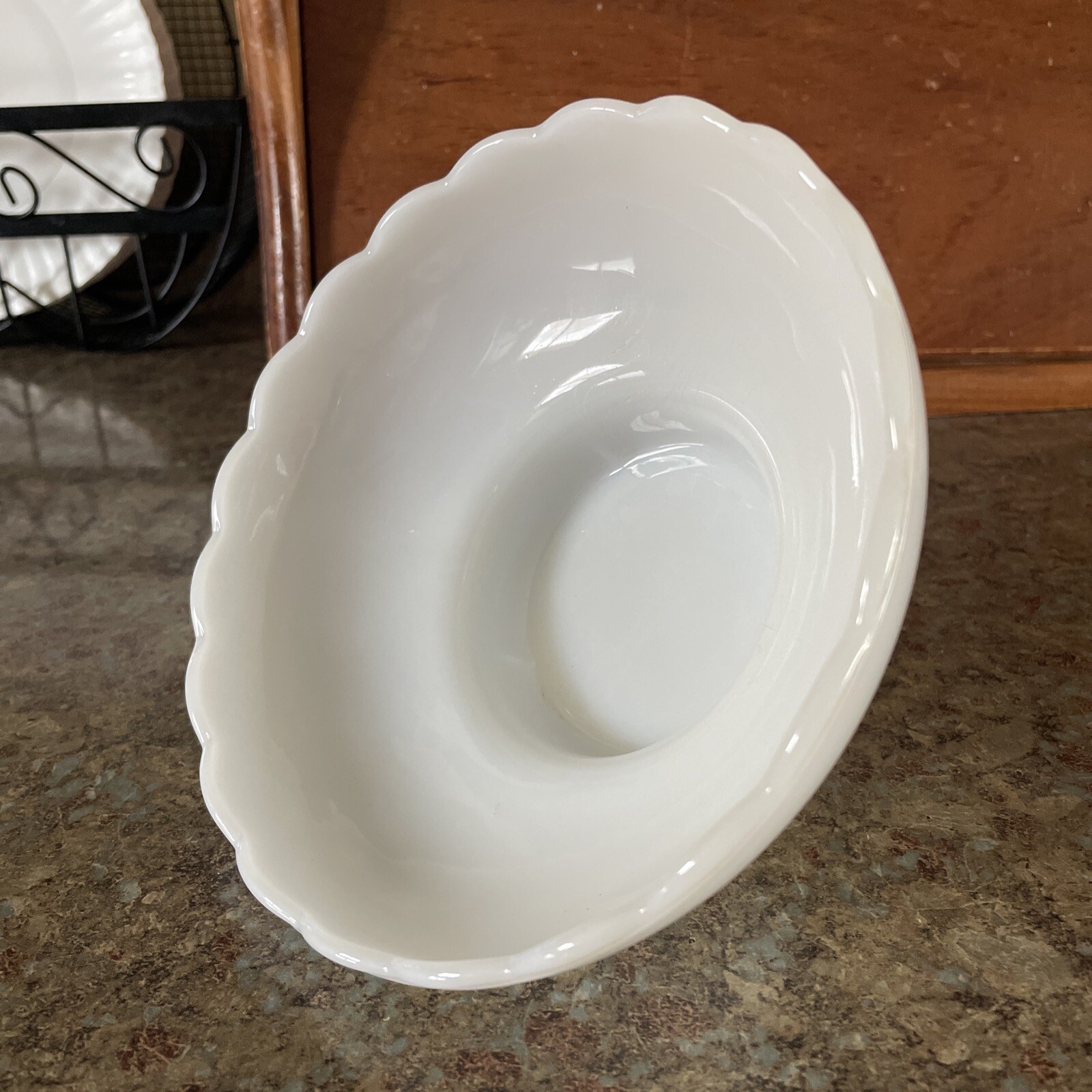 Vintage E.O. Brody Company Milk Glass Scalloped Candy Dish Bowl M2000