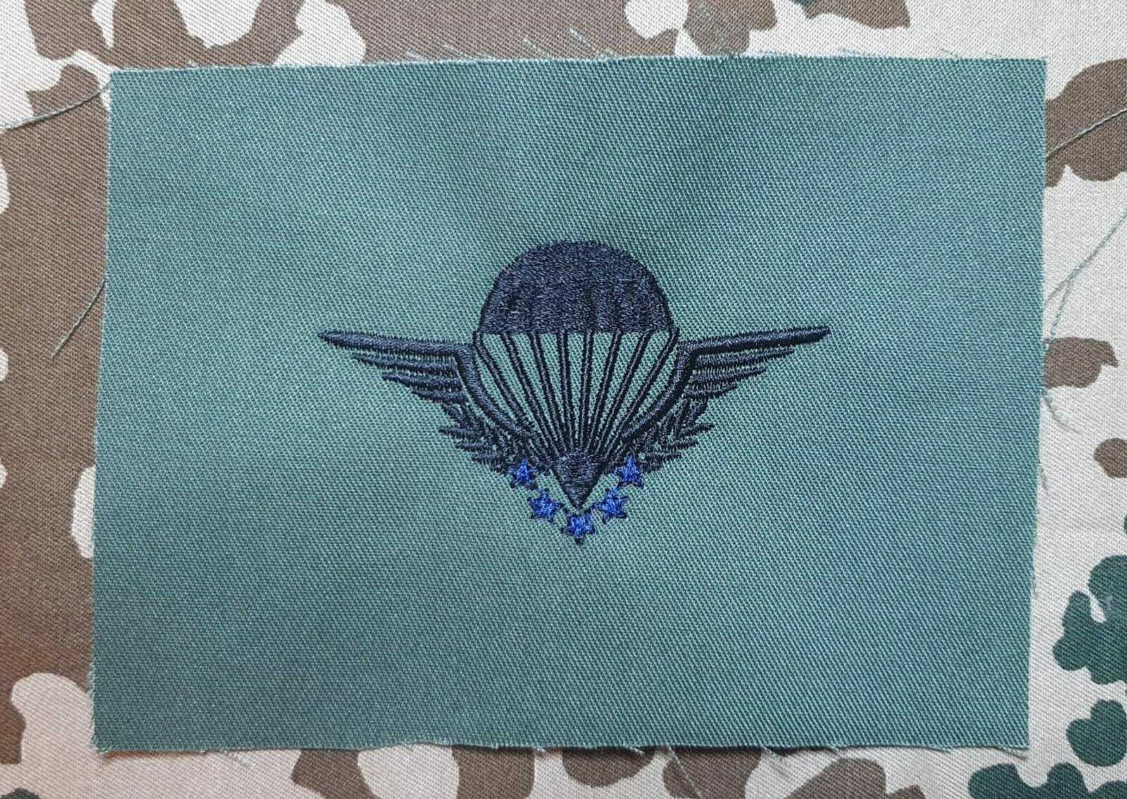 Picture 1 of 1