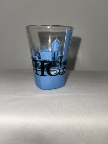 Americaware SGCHI01 Chicago Duo Tone Etched Shot Glass - Picture 3 of 9