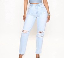 Fashion Nova Womens Size 11 Distressed Light Wash Mom Jeans