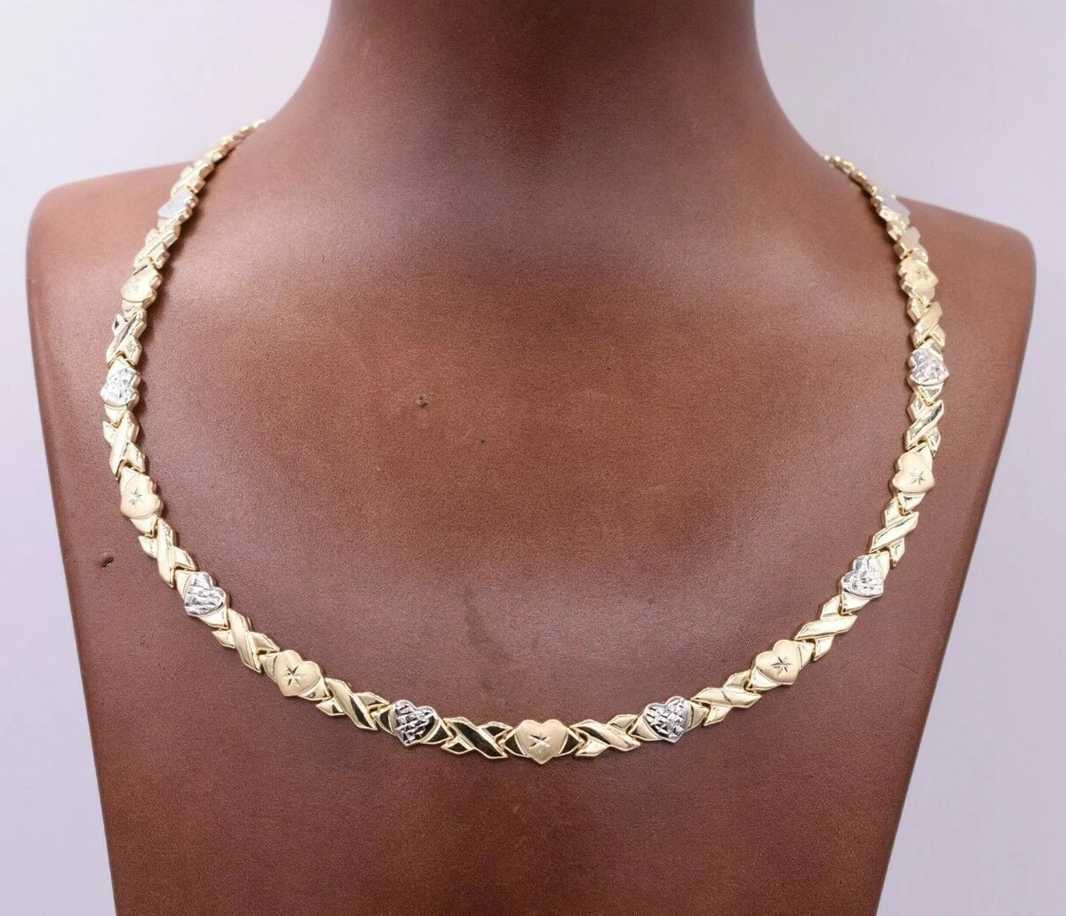 Hearts and kisses necklace deals