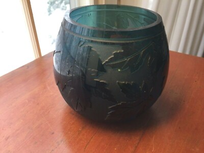 Ken Benson signed Beautiful Teal Green Maple Leaf Glass Vase