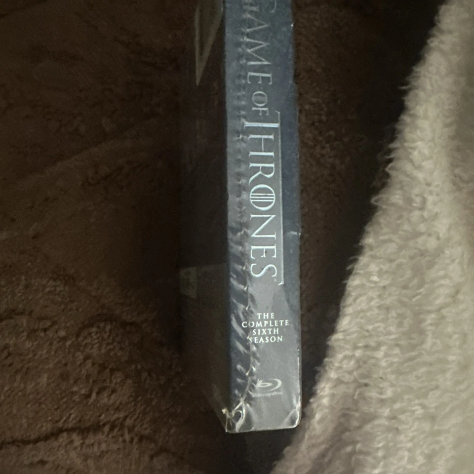 NEW BLU~RAY DISC  GAME OF THRONES ~ THE COMPLETE SIXTH SEASON 6 ~ SEALED   **** - Image 2 of 3