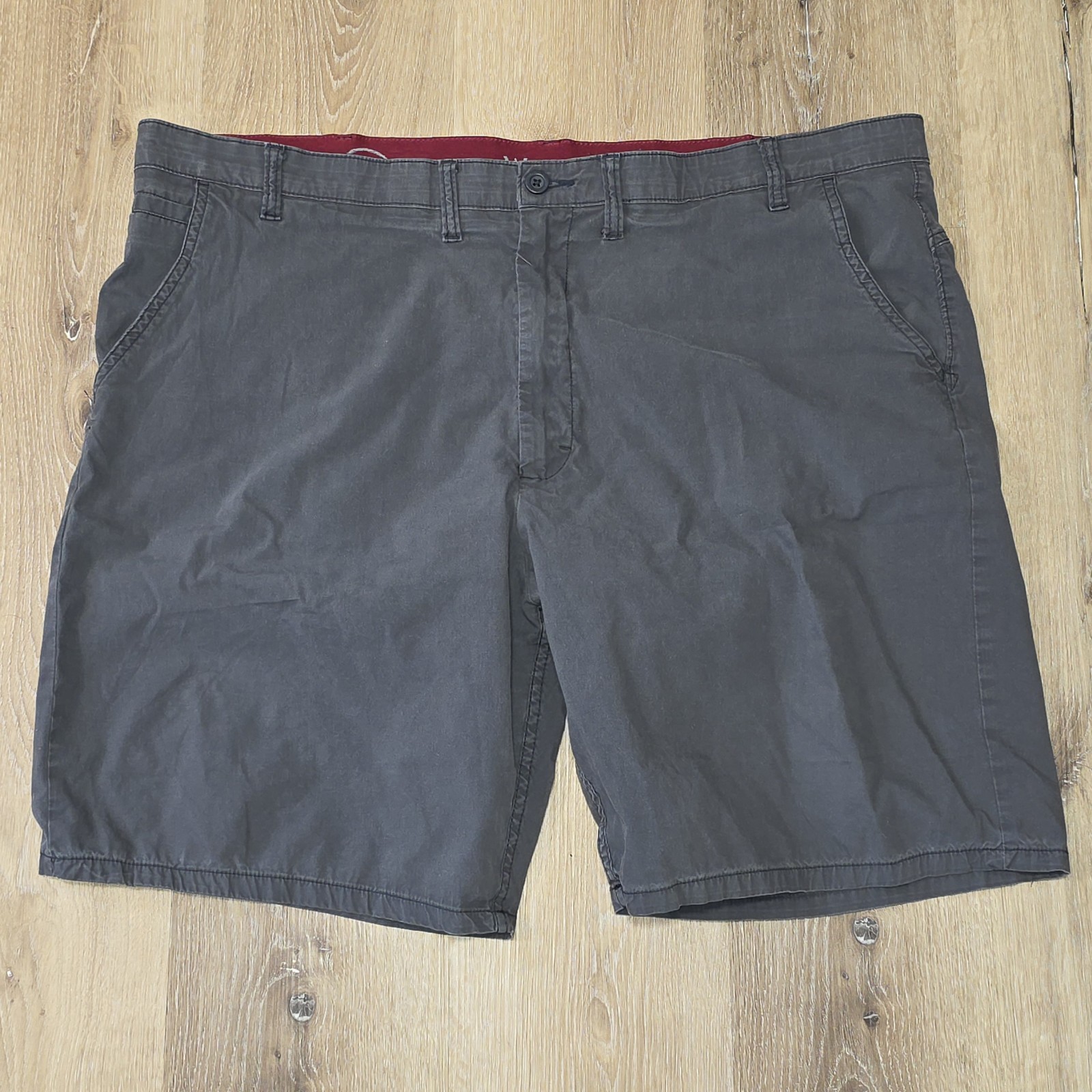 Wrangler Shorts Men's Size 44 Gray Cargo Stretch Waist Outdoor Fishing Hiking