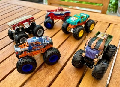 5 x Hot Wheels Monster Trucks Raptor Firetruck Race Car Halo Warthog 1:64    W61