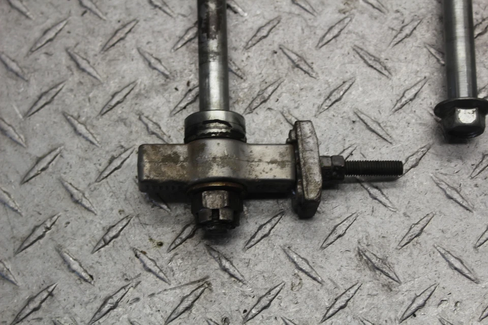 1995 YAMAHA VIRAGO 250 XV250 REAR AXLE FRONT AXLE PIVOT BOLT SHIFT SHAFT - Image 3 of 4