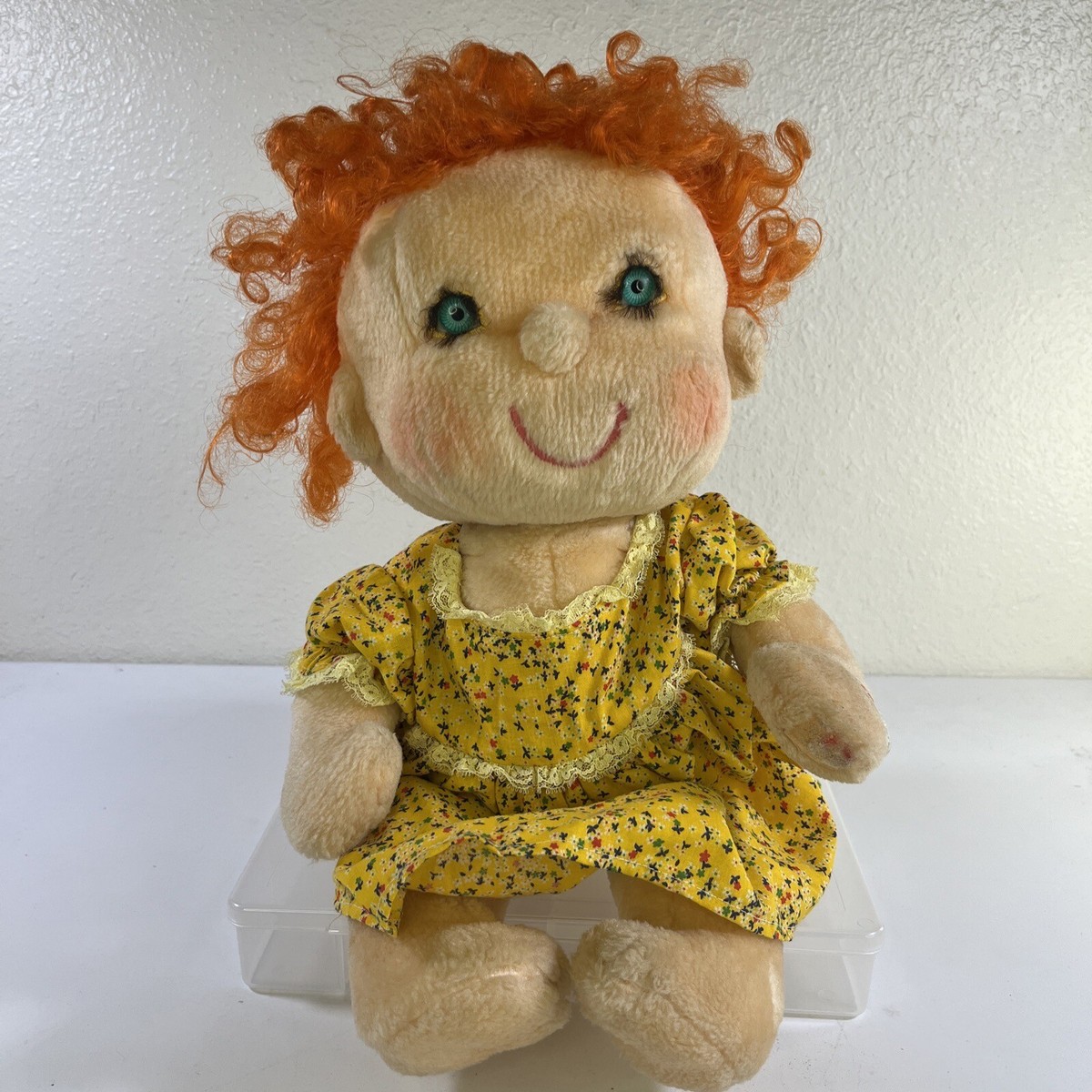 Vintage 1985 Kenner Hugga Bunch Doll Tickles Plush Red Hair Green