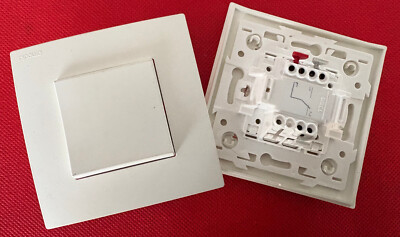 Interrupteur Va-et-vient ARNOULD Espace Lumière – 10 A – Blanc – Fabrication Française