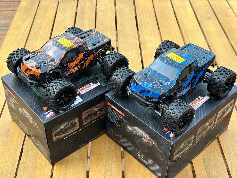 HAIBOXING 1:18 Scale 4WD RC Car Bundle Orange and Blue - 2 Pack