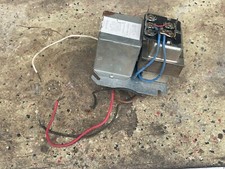 Honeywell Tradeline R8239A1052 Fan Control Center 120/240v Pri, 24V Sec 60 Hz