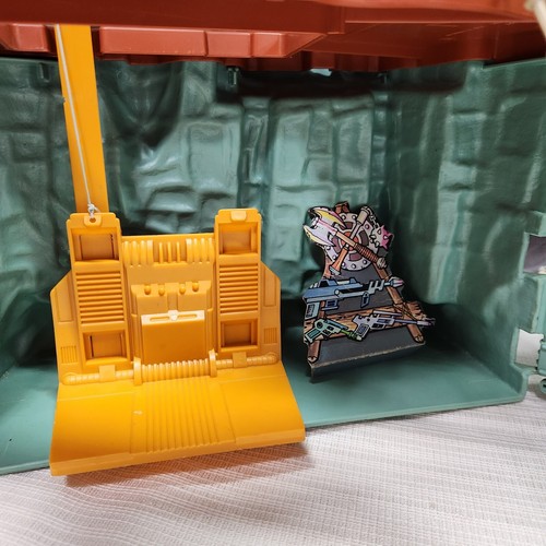 1983 Mattel Masters of the Universe Castle Grayskull 99% Complete w Box - Picture 12 of 24