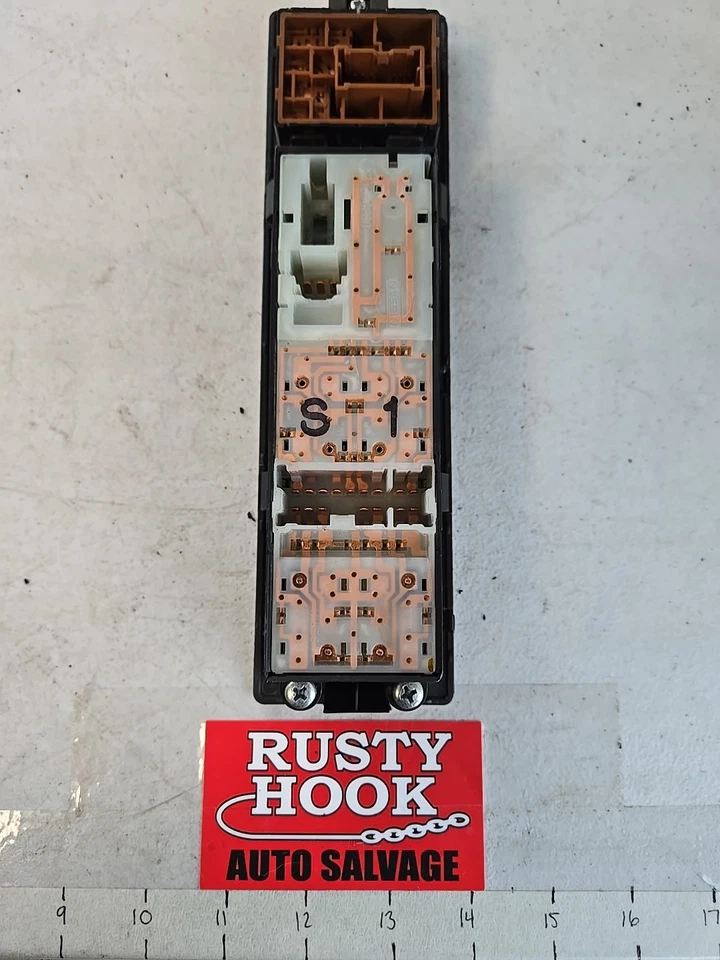 Used 2006 NISSAN TITAN ARMADA MASTER POWER WINDOW SWITCH MIRROR  809617S000 - Image 3 of 4