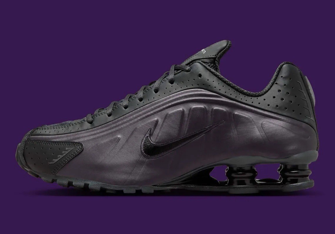 Nike Shox R4 Shoes Cave Purple Off Noir Black HQ1988-500 Men's