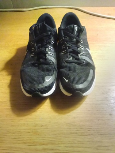 Zapatos para correr Nike para mujer talla 9 Quest 3 premium CV0149-001 negros - Imagen 7 de 8