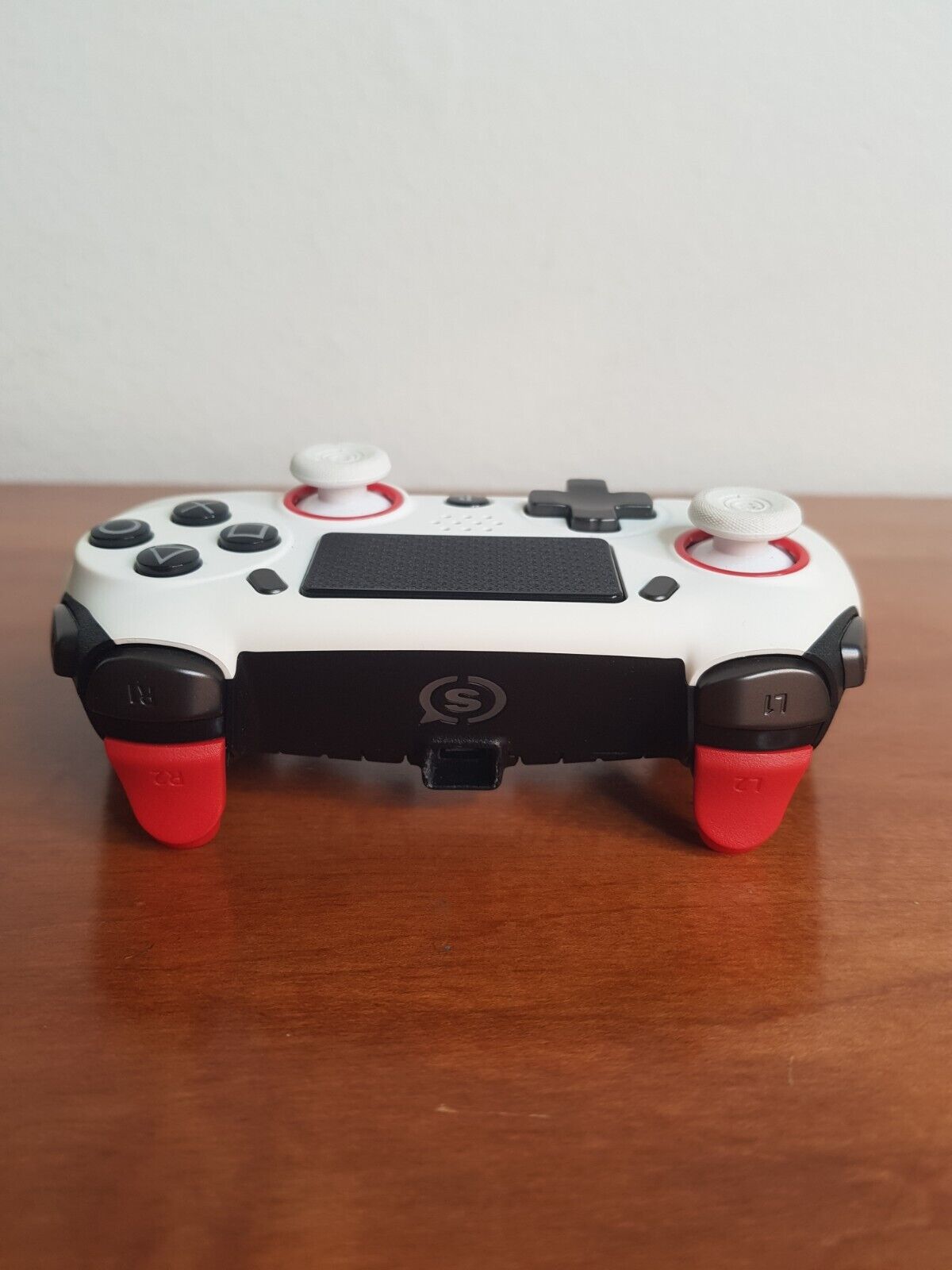 Picture 4 of 10
