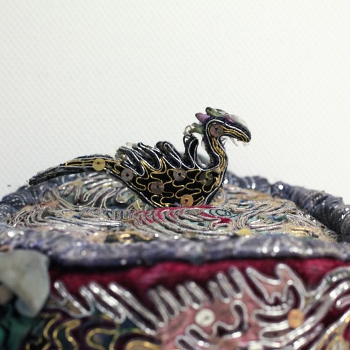 Old Antique Chinese Dong Minority Handmade Embroidery Child's Hat / H7017 - Picture 6 of 12