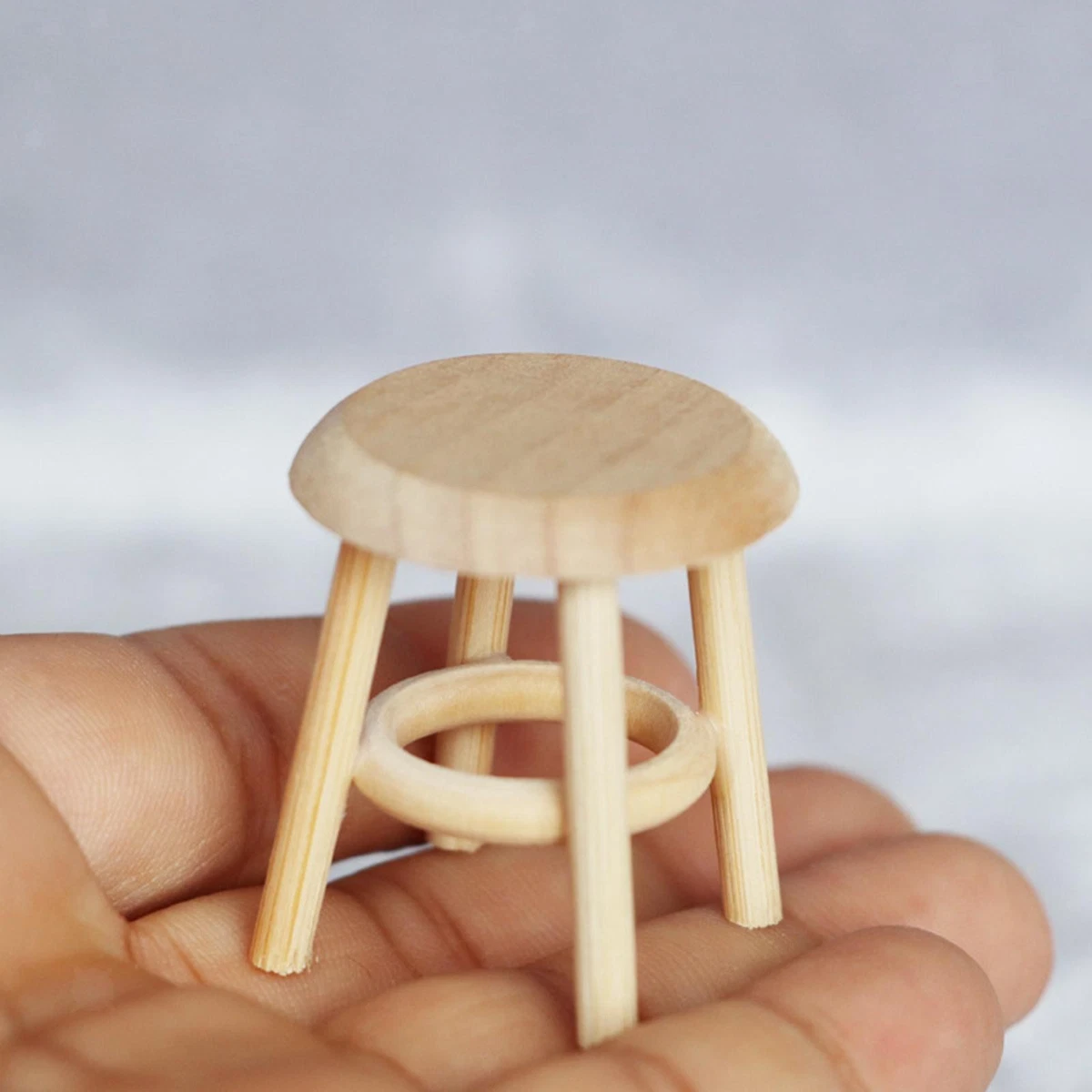 Sgabello Da Bar In Miniatura Handley Legno Di Rovere 2 Pollici &ndash; Scala 1:12 Per Casa Delle Bambole
