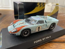 C2464 SCALEXTRIC FORD GT MKII 1966 LE MANS #1 KEN MILES/DENNY HULME1/32 Slot Car