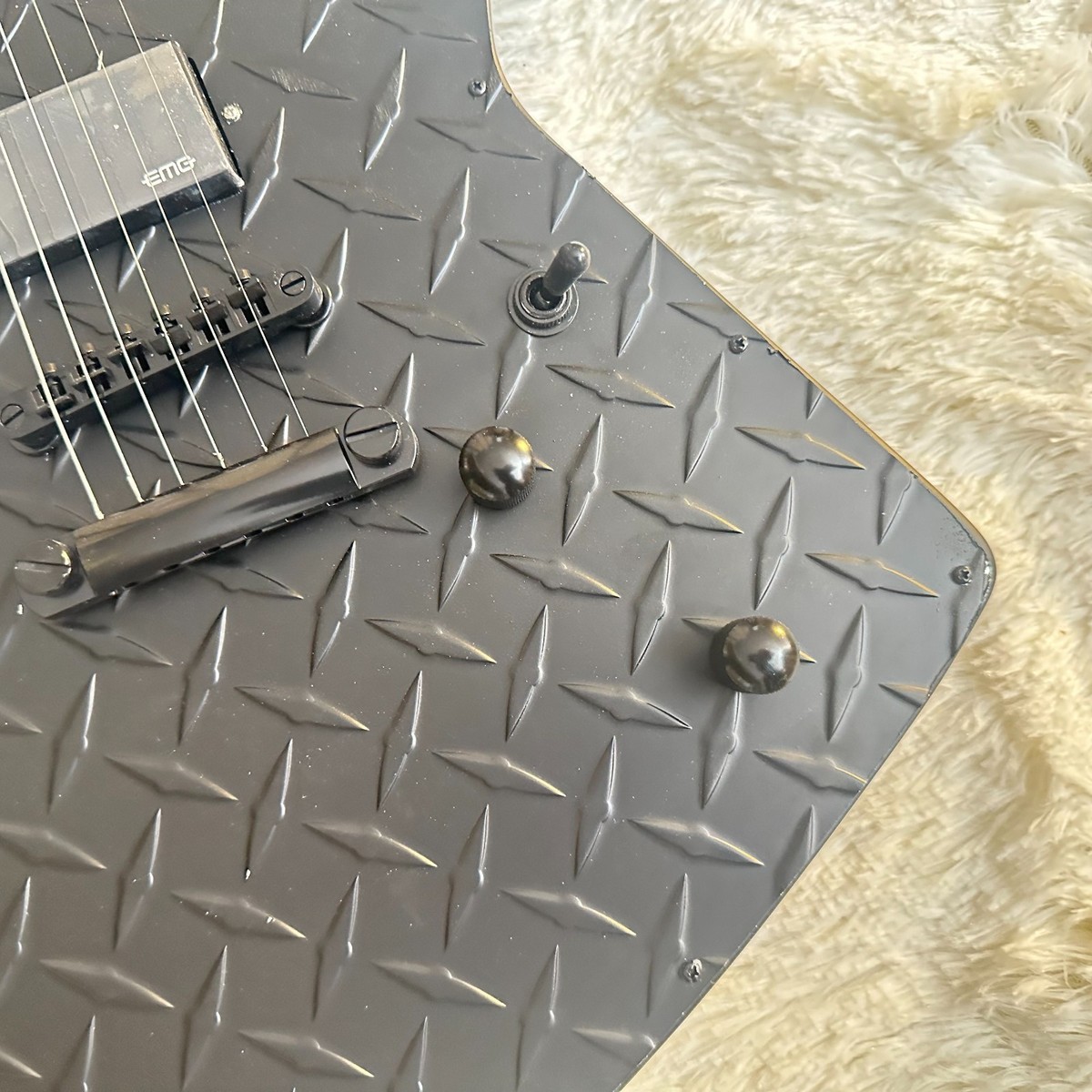 LTD JH-2 James Hetfield Matte Black Diamond Plate Explorer