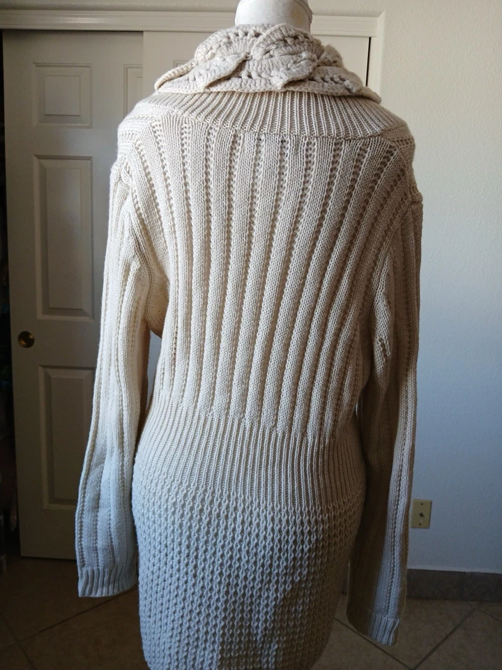 Suéter Cárdigan Maggie Sweet Para Mujer Beige Crochet Tejido con Cable Pequeño Boho Acogedor Foto 3 de 4
