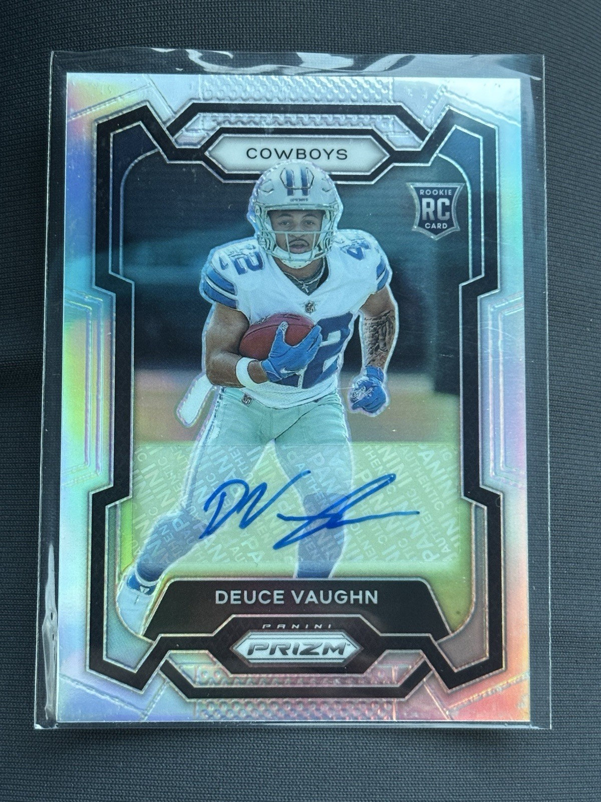 2023 Prizm Football Deuce Vaughn #324 Silver Auto