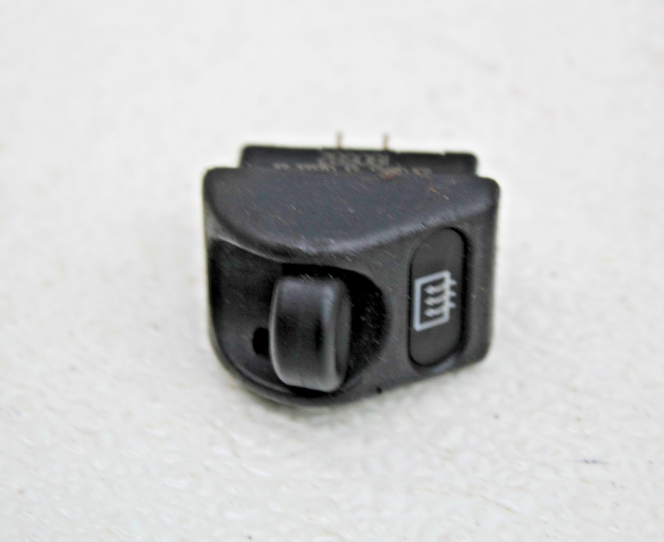 99-01 FERRARI 456 M WINDSHEILD HEAT DEFRONT SWITCH CONTROL