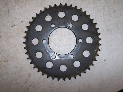 KAWASAKI ZX900 REAR HUB SPROCKET GEAR 44T 42041-1417 ZX 900 B 1
