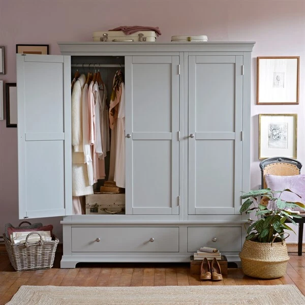 Cotswold Company Chantilly Pebble Grey Triple Wardrobe RRP 1195