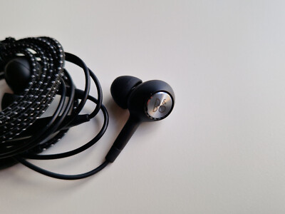 Bang & Olufsen B&O Play Black In-Ear mobile earbuds HSS-B904