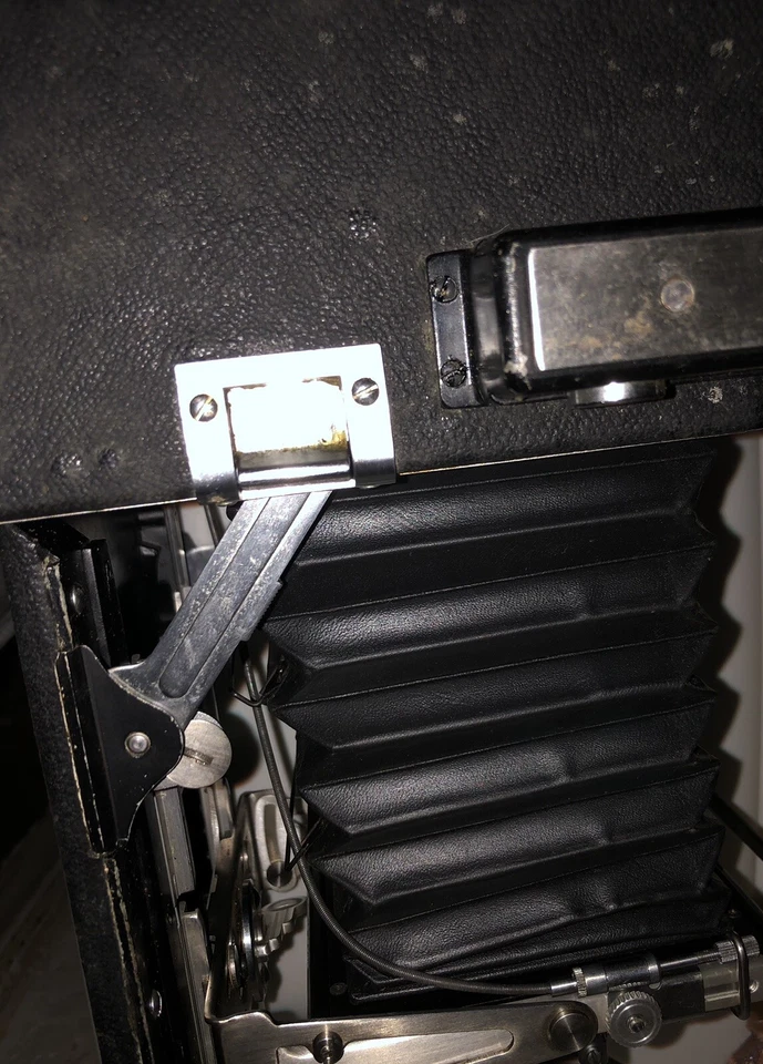 Graflex Crown Graphic 4x5 Camera w/ Kodak Ektar f:4.7 127mm Supermatic Shutter - Image 4 of 4