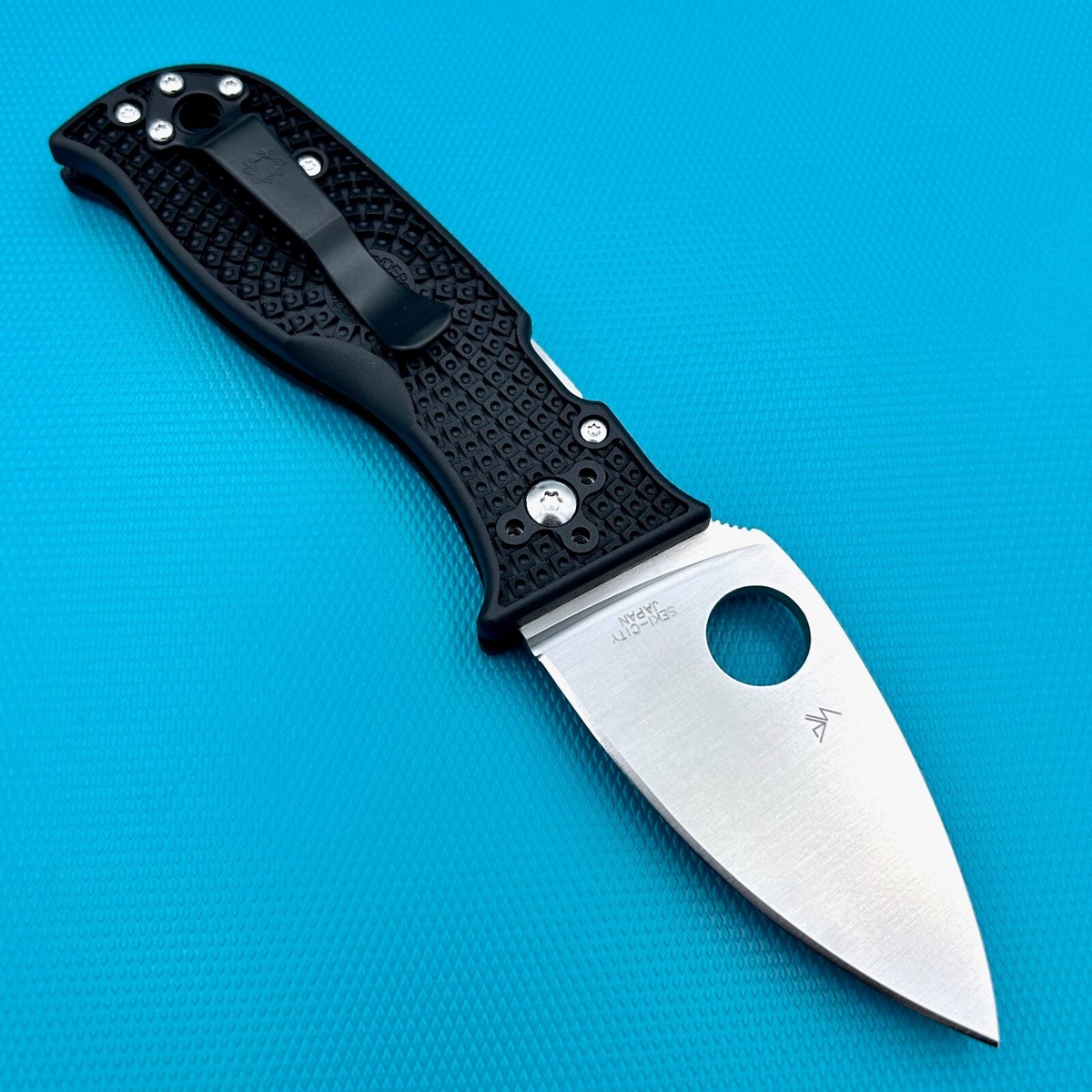 Spyderco Lil' Temperance 3 C69PBK3 Flat Ground VG-10 Steel FRN