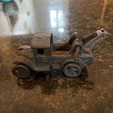 Vintage Cast Iron Wrecker Tow Truck Toy 4 Vintage 1920s 1930s Original