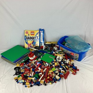 LEGO 9.1 KG Bulk Lot Assorted Bricks Base Plates Book and Storage Tub CP#8683
