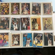 KARL MALONE BASKETBALL CARDS-15 CARD LOT