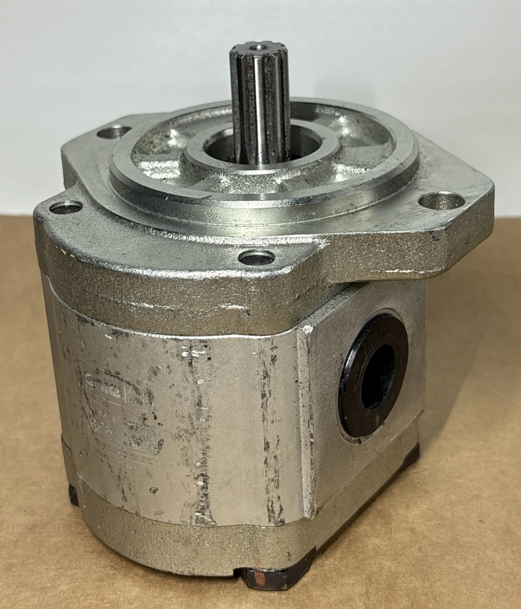 OEM Genie 1291760GT Hydraulic Gear Pump 5.6cc A01011456212 photo 3