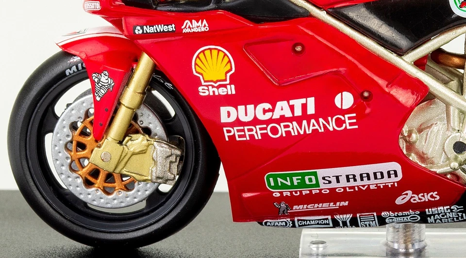 Ducati 996 Carl Fogarty 1999 Scala 1:24 Numero gara #1 Modellino Superbike SBK - Immagine 3 di 4