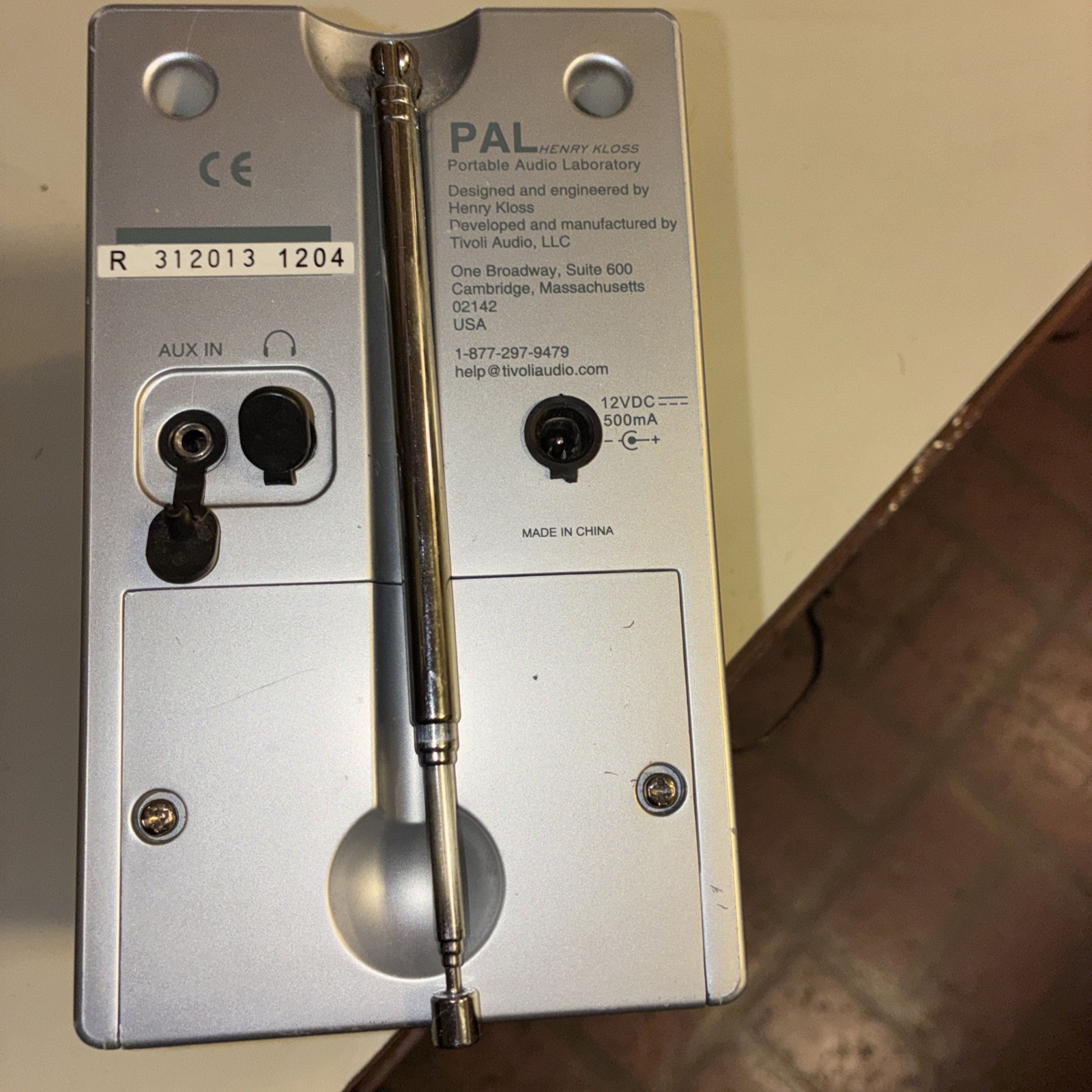 TIVOLI Audio iPAL Henry Kloss Portable AM/FM Radio Original Power Supply