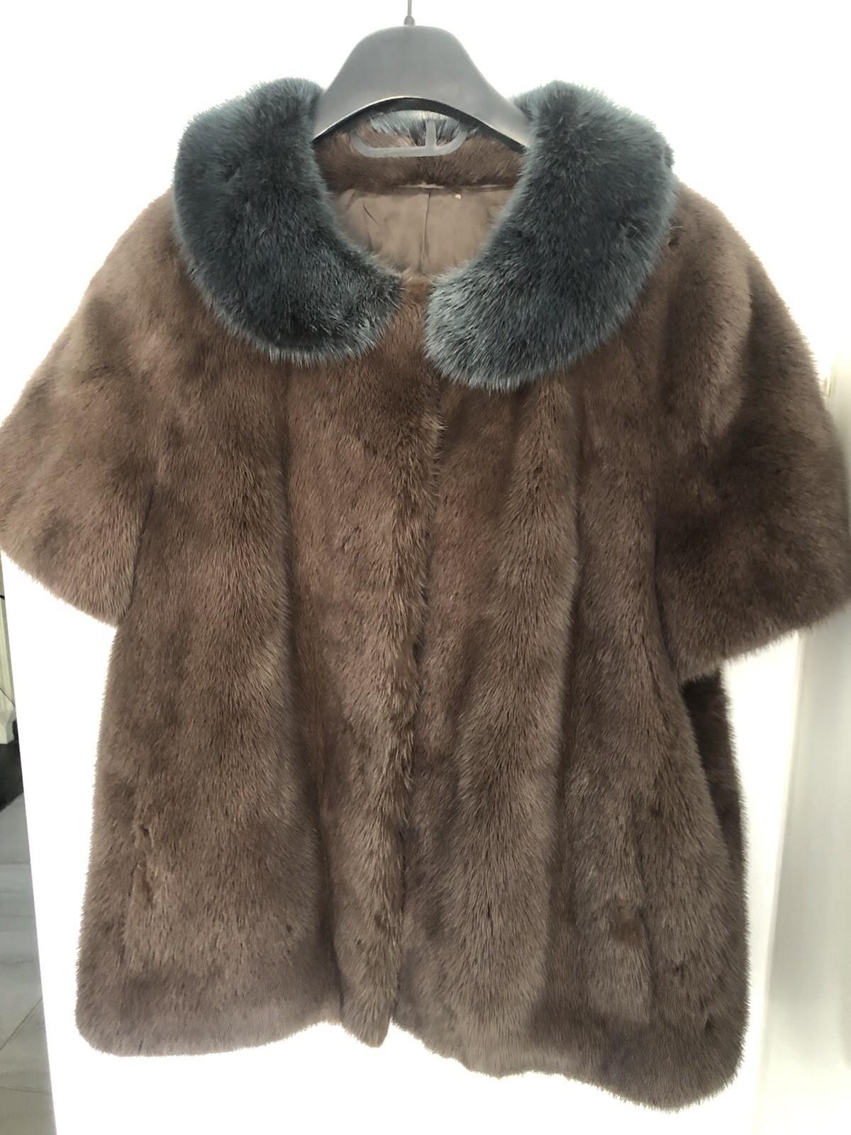 Mink jacket brown with green collar size S