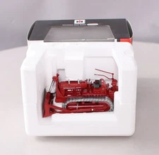 Spec Cast ZJD-1574 1:50 International TD-24 Diesel Crawler "The Agile Giant