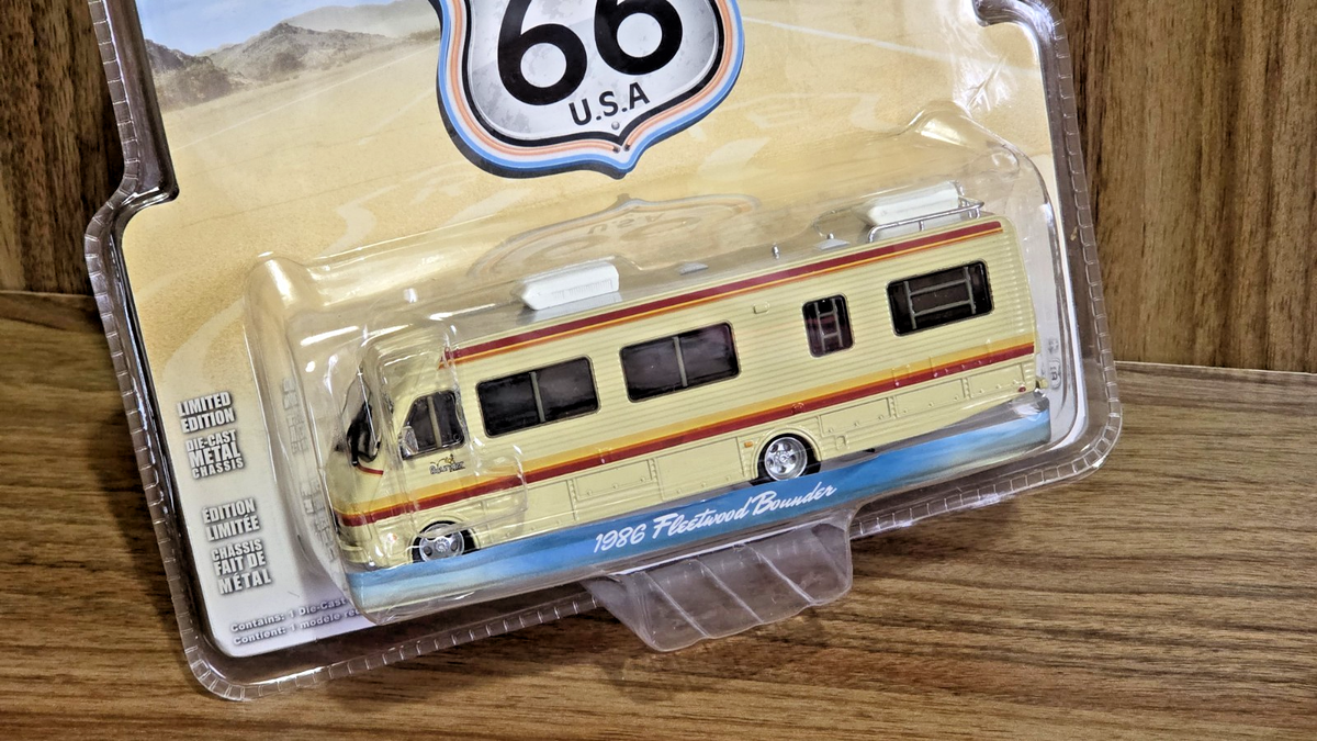GREENLIGHT 1/64 1986 FLEETWOOD BOUNDER MOTORHOME ROUTE 66 U.S.A.