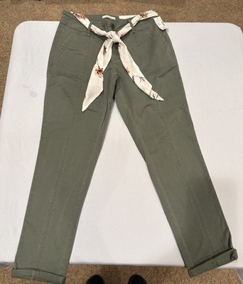 Maurices Olive Green Floral Belted Slouchy Chino Pant Stretch NWT Size 2