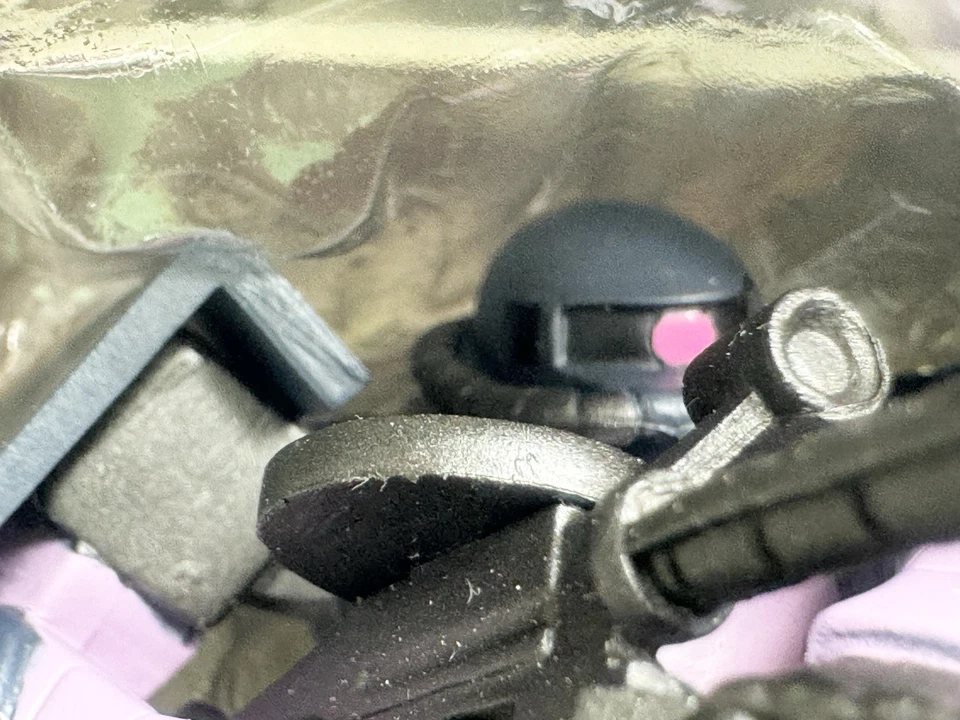 Mobile Suit Gundam MS-06R Negro Tri-Estrellas Paquete ZAKU-2 Figura de Arte BANPRESTO Foto 3 de 4