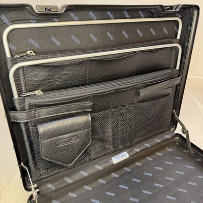 RIMOWA Samba Nova ビューティーケース 18L ブラック 鍵付 Rimowa Samba Nova Beauty Case 18L Red | eBay