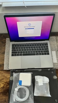 Apple MacBook Pro Intel Core i5 2.5 Ghz  13 inch laptop