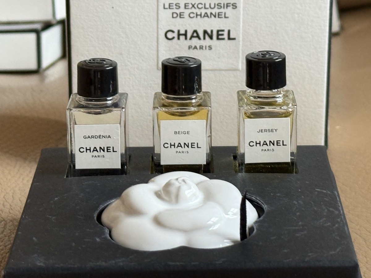 Chanel Les Exclusifs miniature perfume discovery set containing
