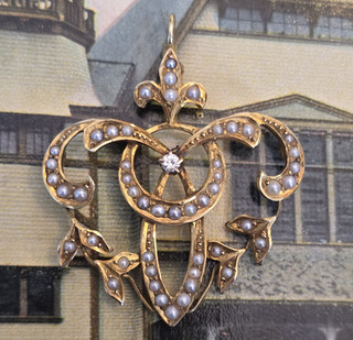 Art nouveau lavalier pendant necklace seed pearl diamond 14k 4.7 g